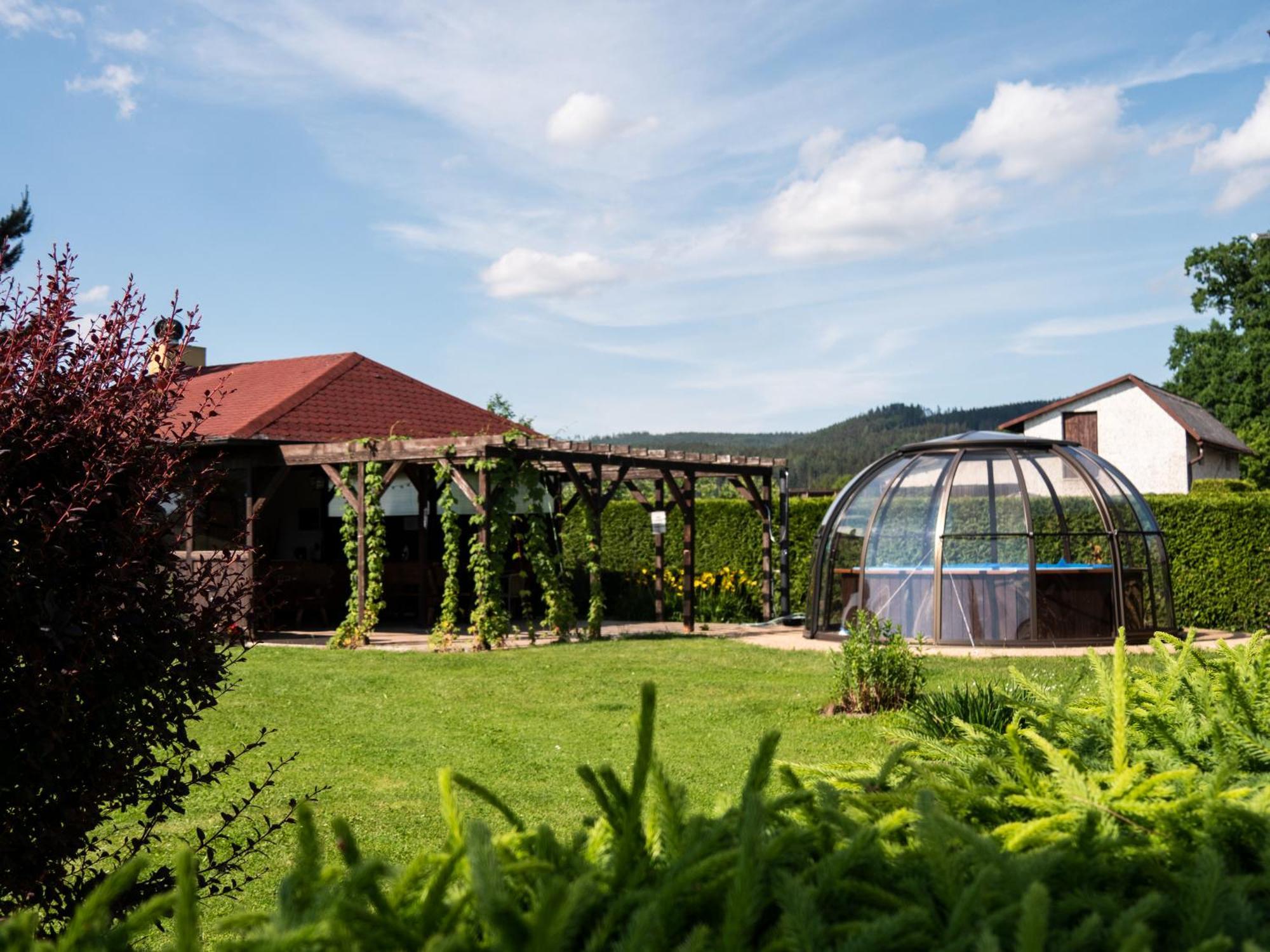 Penzion Benesov Hotel Broumov Exterior photo